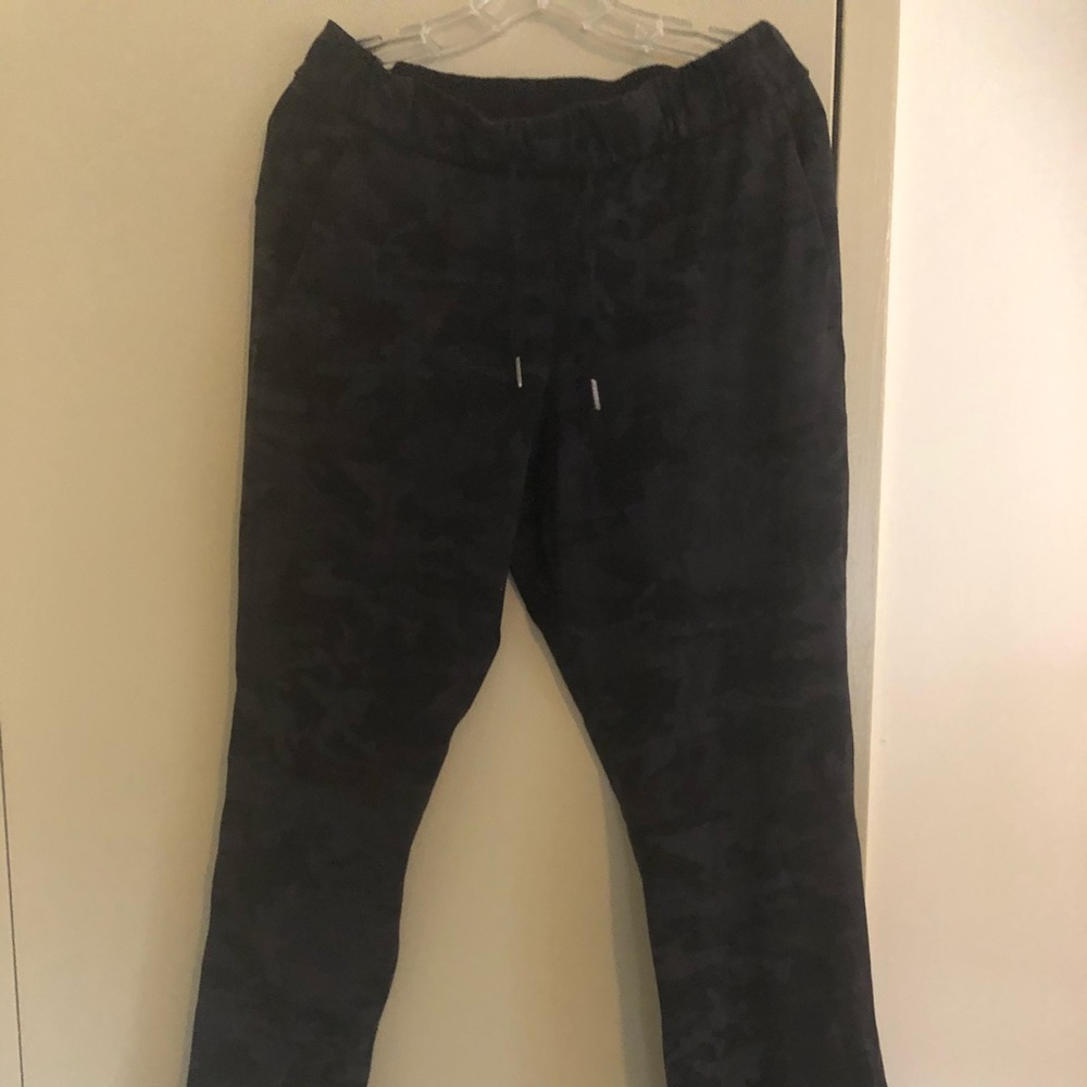 Lululemon camo pants